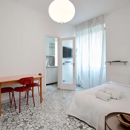 Xenia - Stylish Navigli * 밀라노